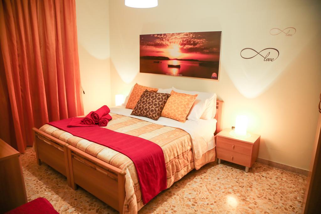 Casa Sant'Oronzo Apartment Lecce Exterior photo